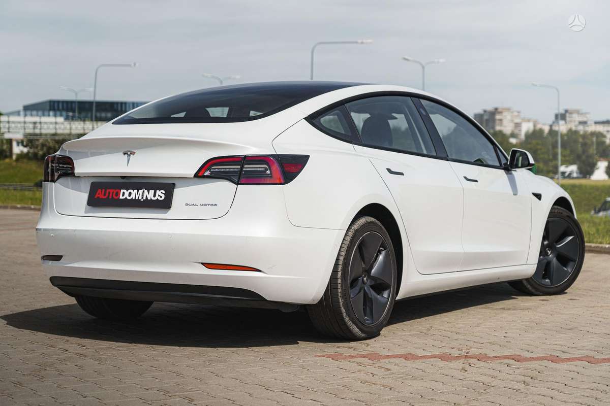 Tesla Model 3, 82 кВт·ч, Седан