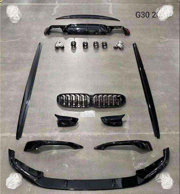 BMW 5 serija dalimis