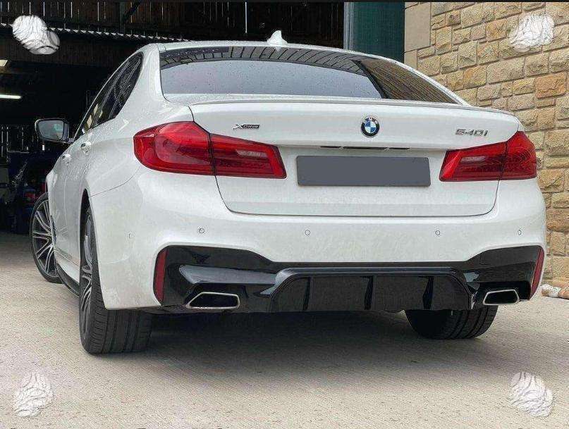BMW 5 serija dalimis