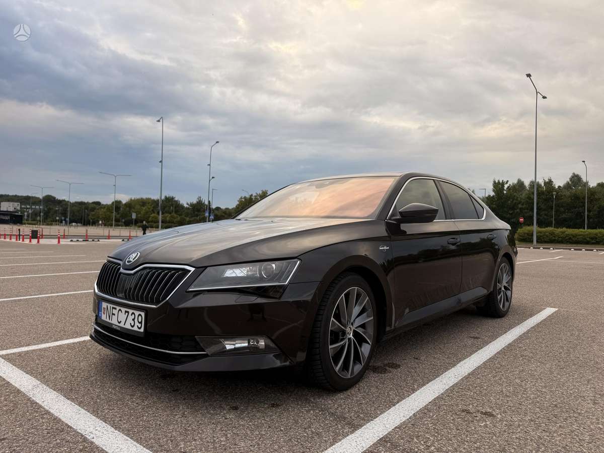 Skoda Superb, 2.0 l., Седан