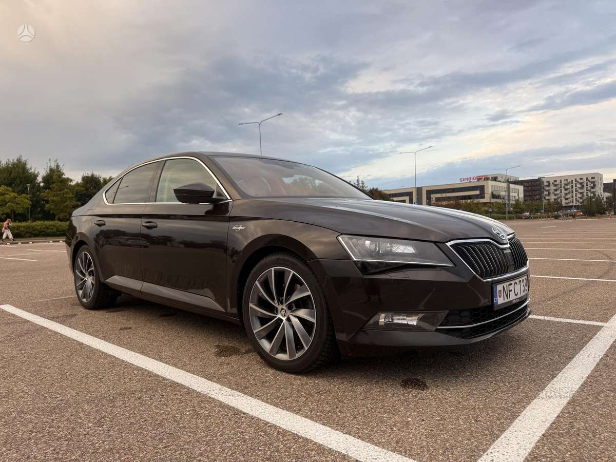 Skoda Superb, 2.0 l., Седан
