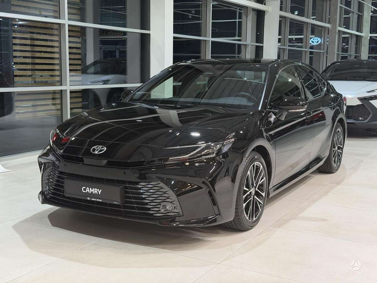 Toyota Camry - 1