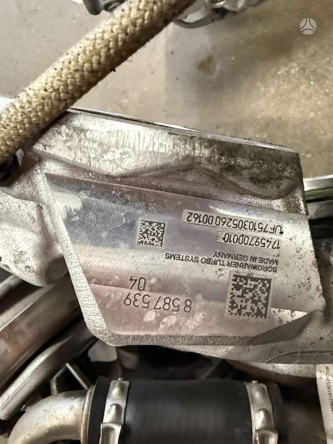 BMW 520, B47D20b, variklio detalės