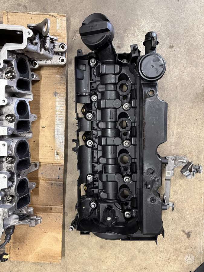 BMW 520, B47D20b, variklio detalės