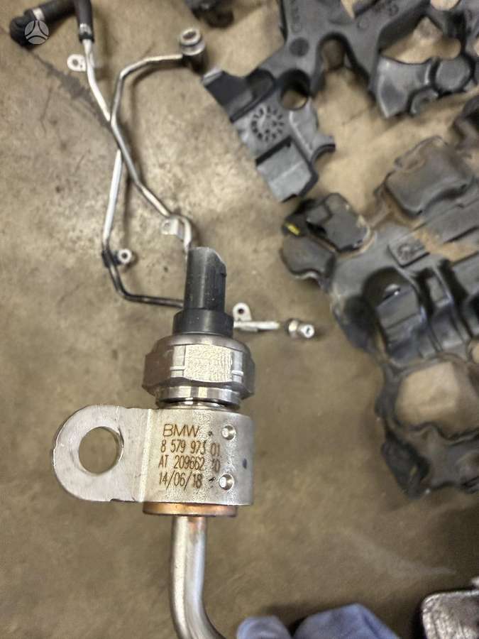 BMW 520, B47D20b, variklio detalės