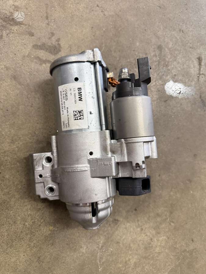 BMW 520, B47D20b, variklio detalės