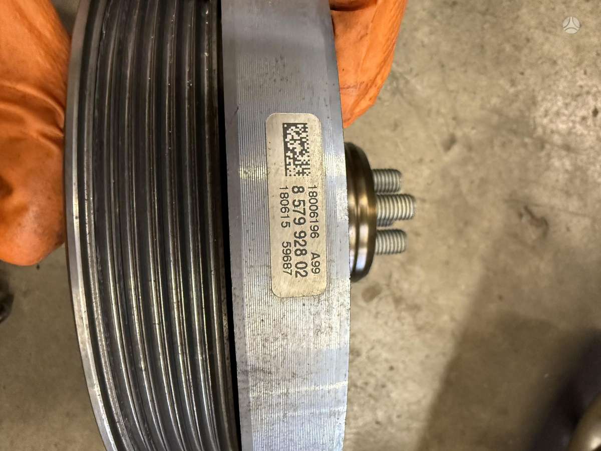BMW 520, B47D20b, engine parts