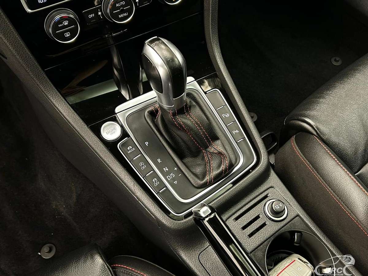 Volkswagen Golf, 2.0 l., hatchback