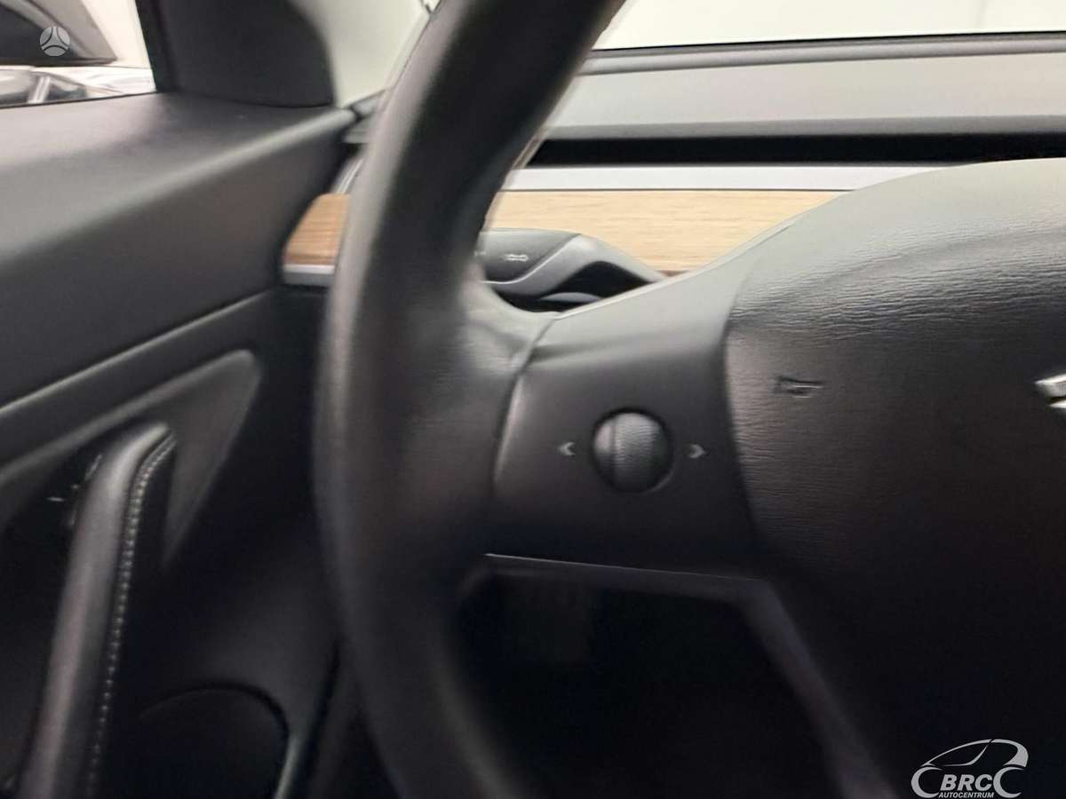 Tesla Model 3, 55 кВт·ч, Седан