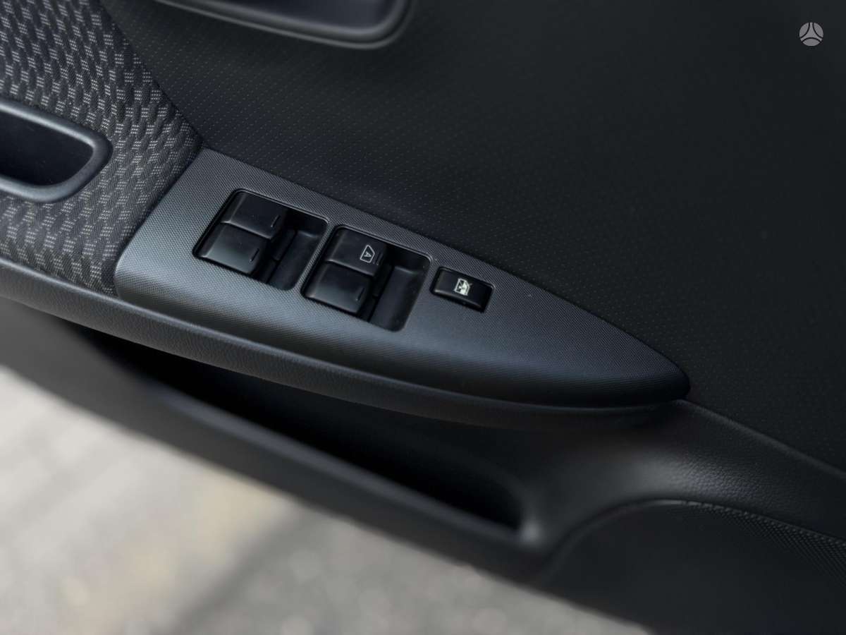 Nissan Note, 1.6 l., Хэтчбек
