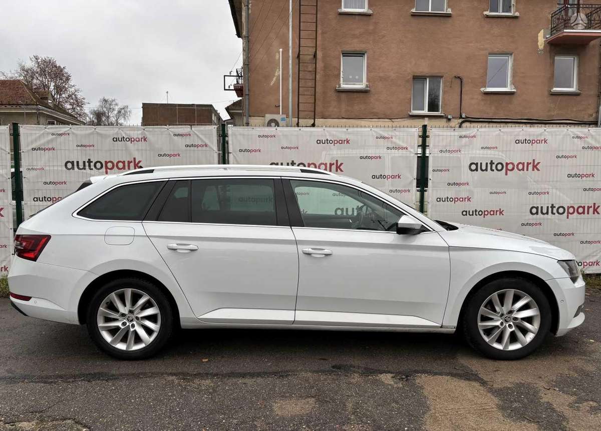 Skoda Superb, 1.6 l., Универсал