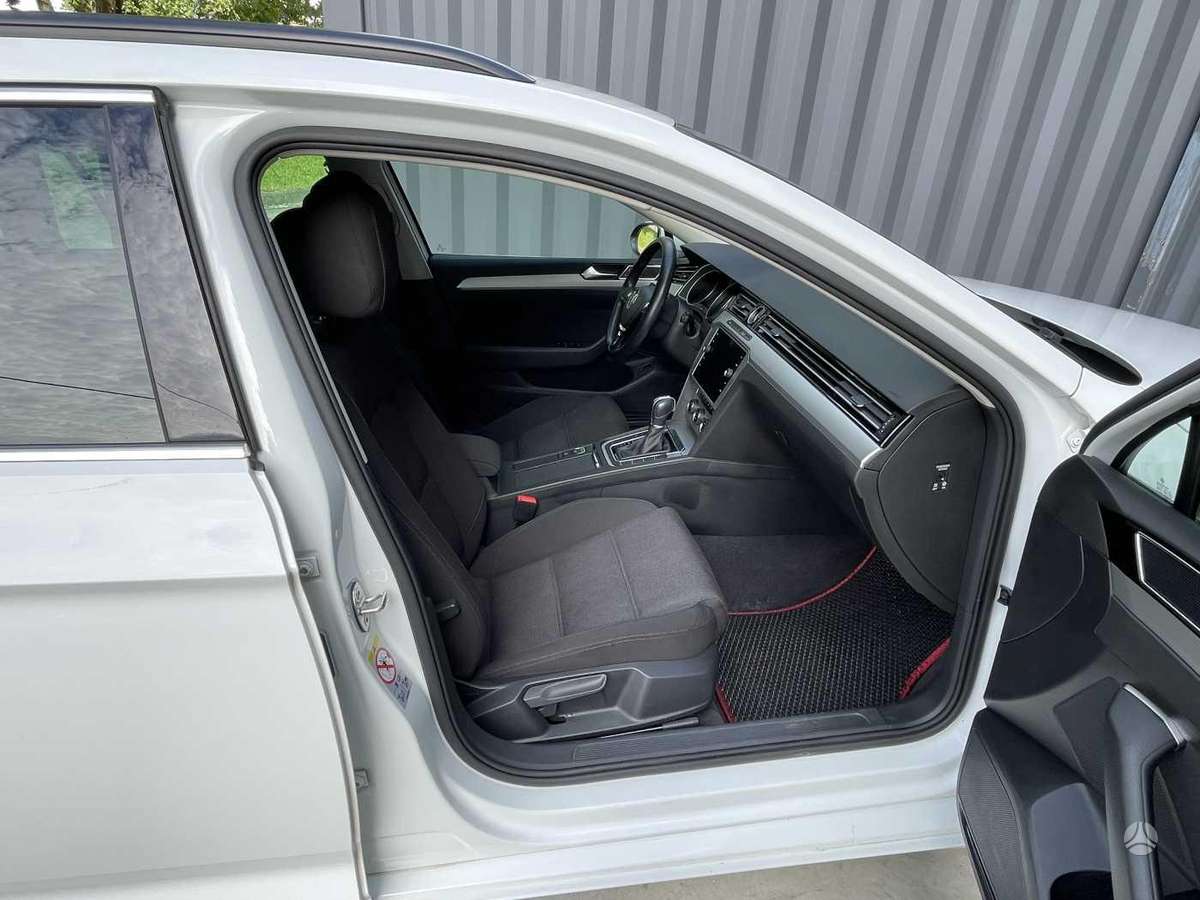 Volkswagen Passat, 1.4 l., Универсал