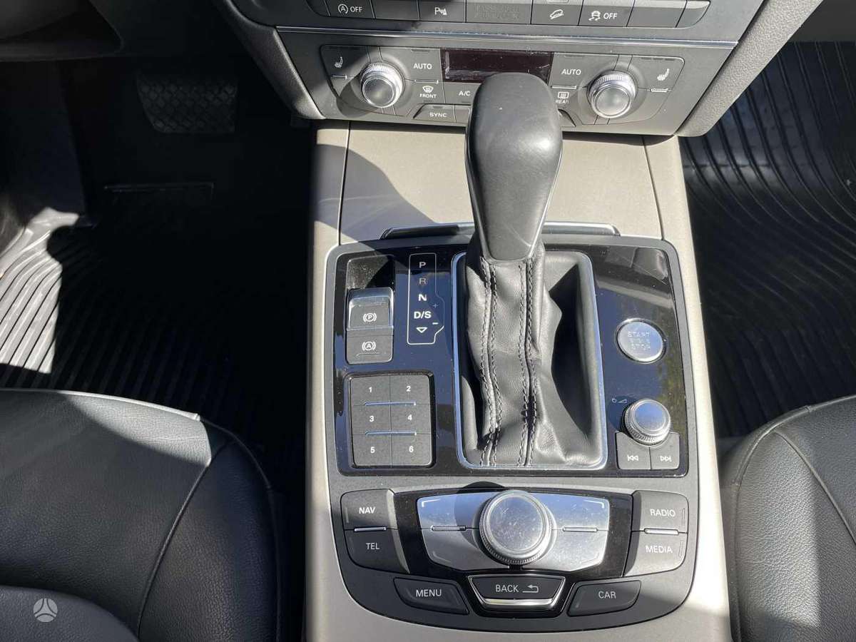 Audi A6 allroad, 3.0 l., Универсал