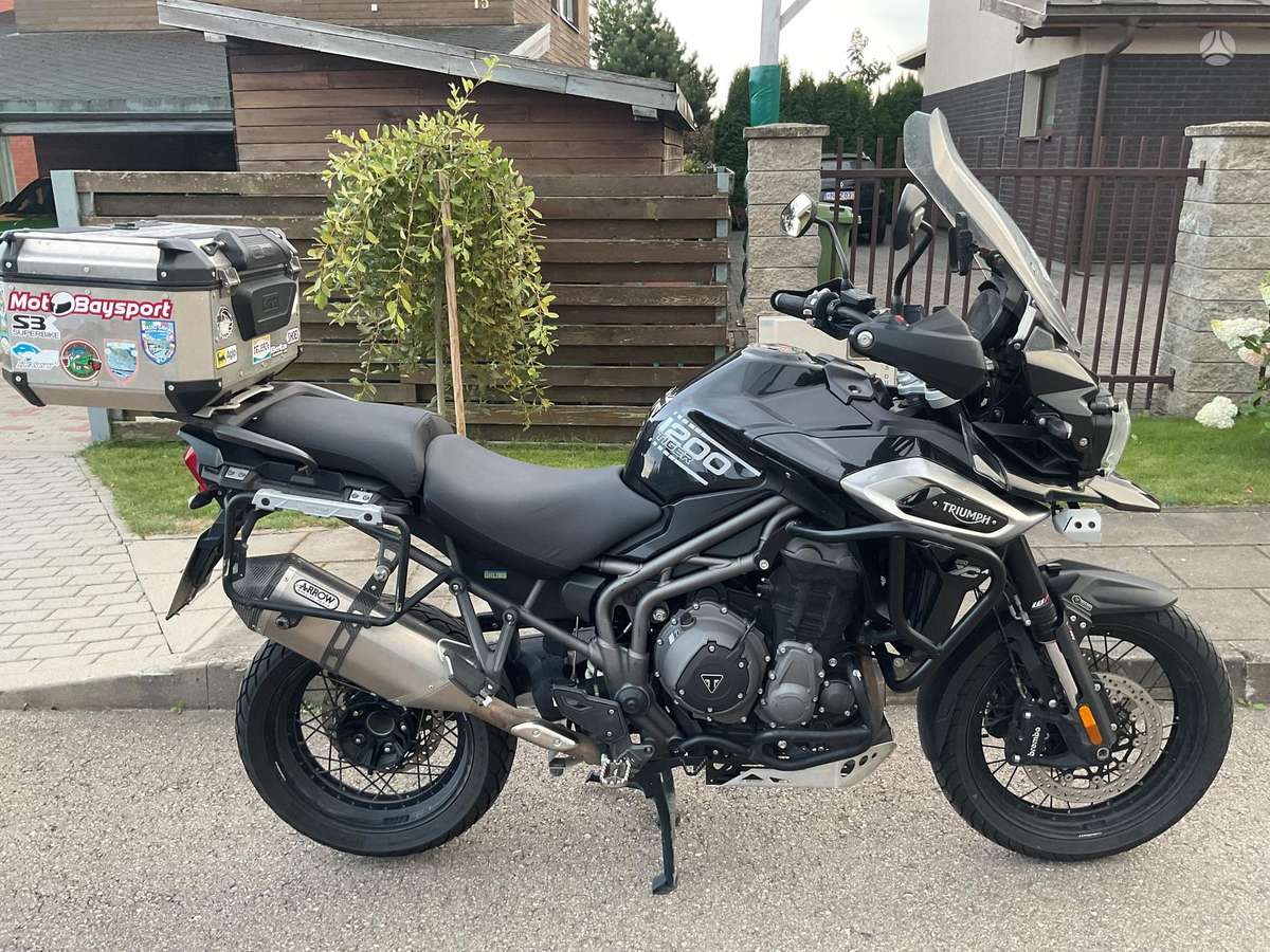 Triumph Tiger 1215cc, enduro / adventure