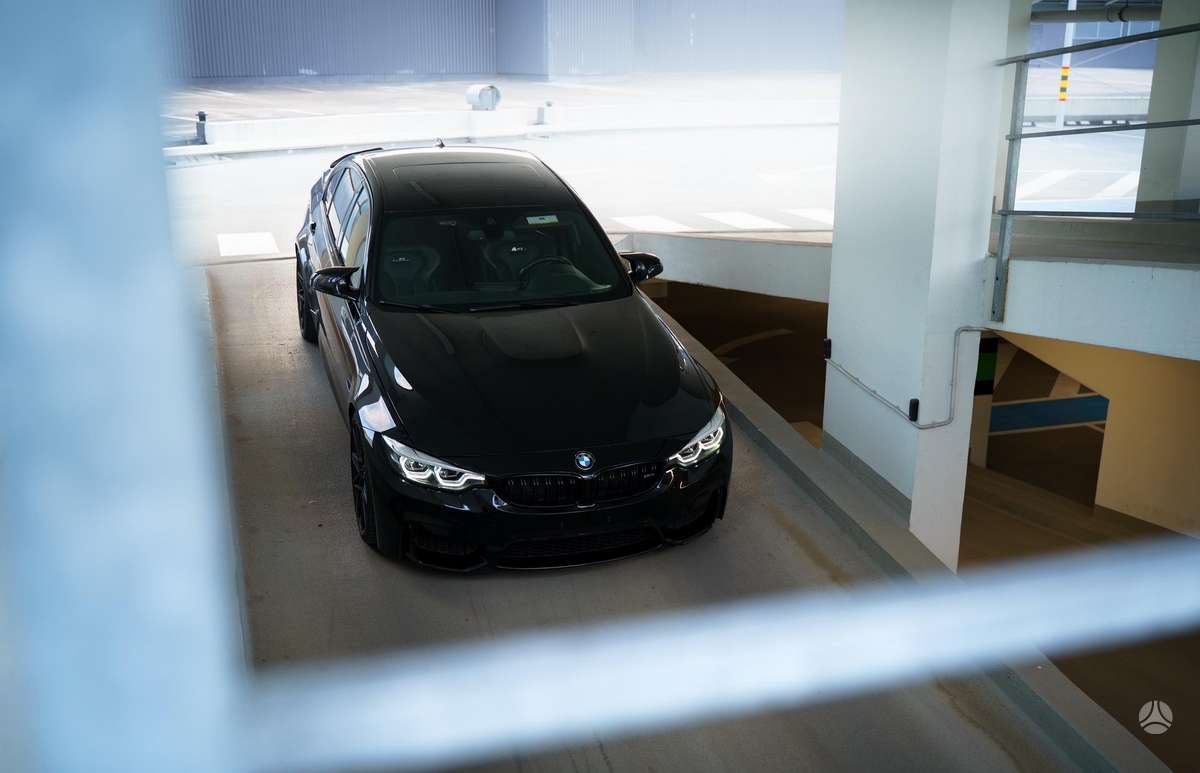 BMW M3, 3.0 l., Седан