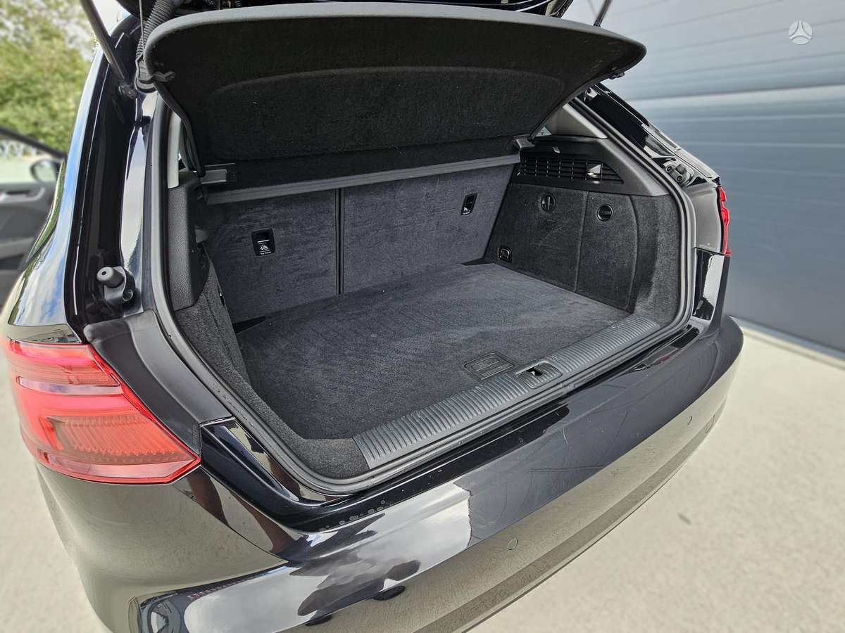 Audi A3, 1.6 l., hatchback