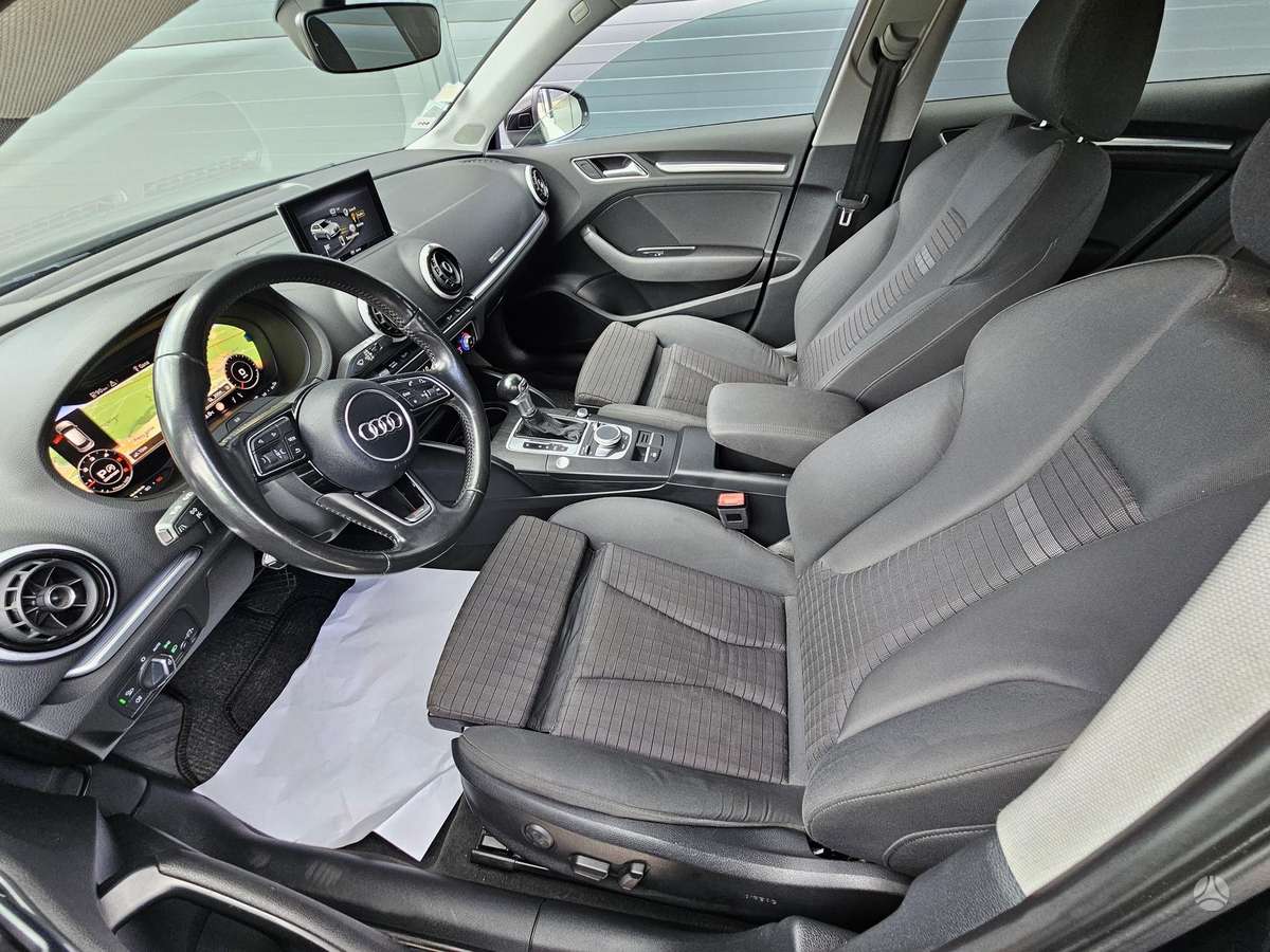 Audi A3, 1.6 l., hatchback