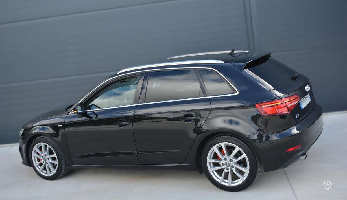 Audi A3, 1.6 l., hatchback