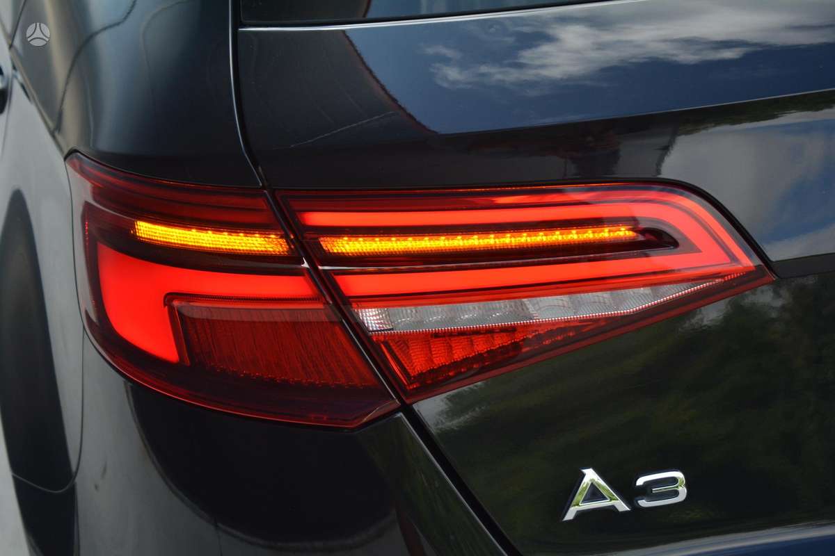 Audi A3, 1.6 l., Хэтчбек