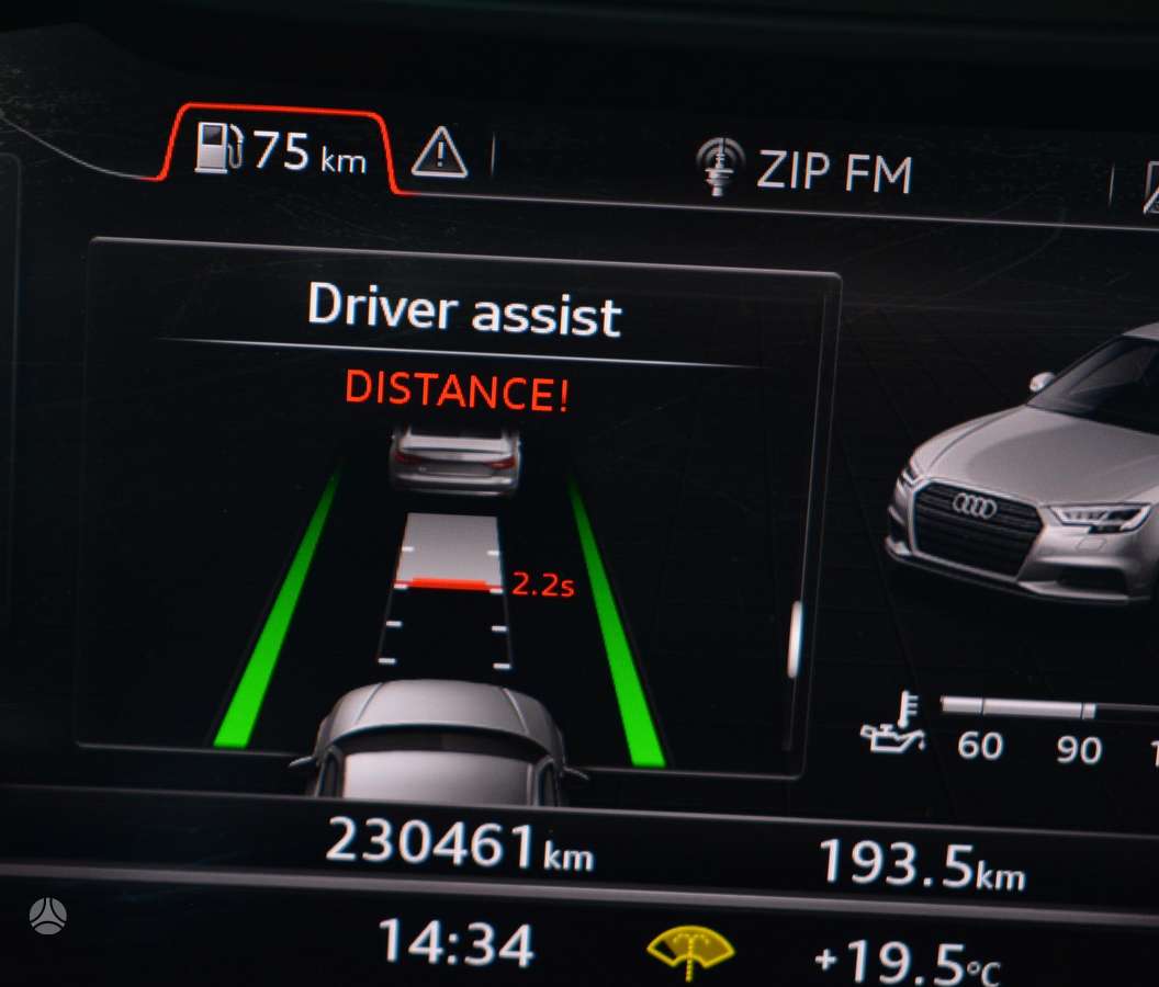 Audi A3, 1.6 l., hatchback