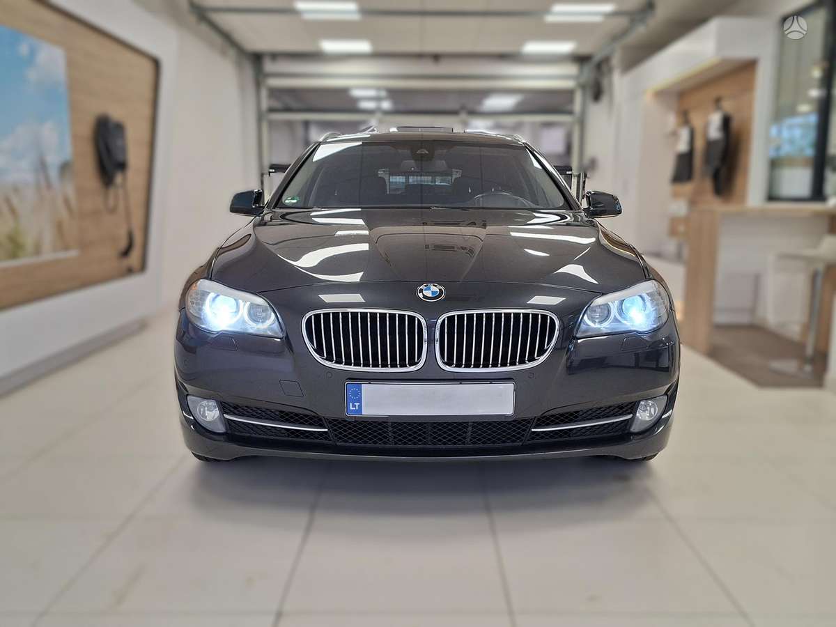 BMW 530, 3.0 l., wagon