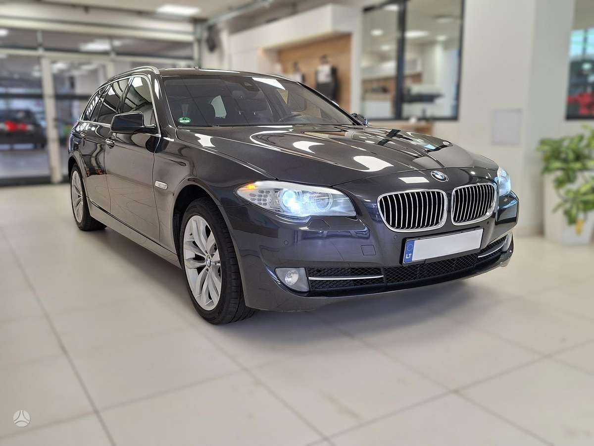 BMW 530, 3.0 l., wagon