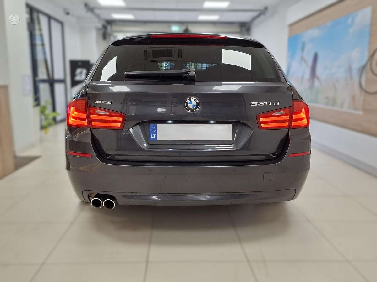 BMW 530, 3.0 l., wagon