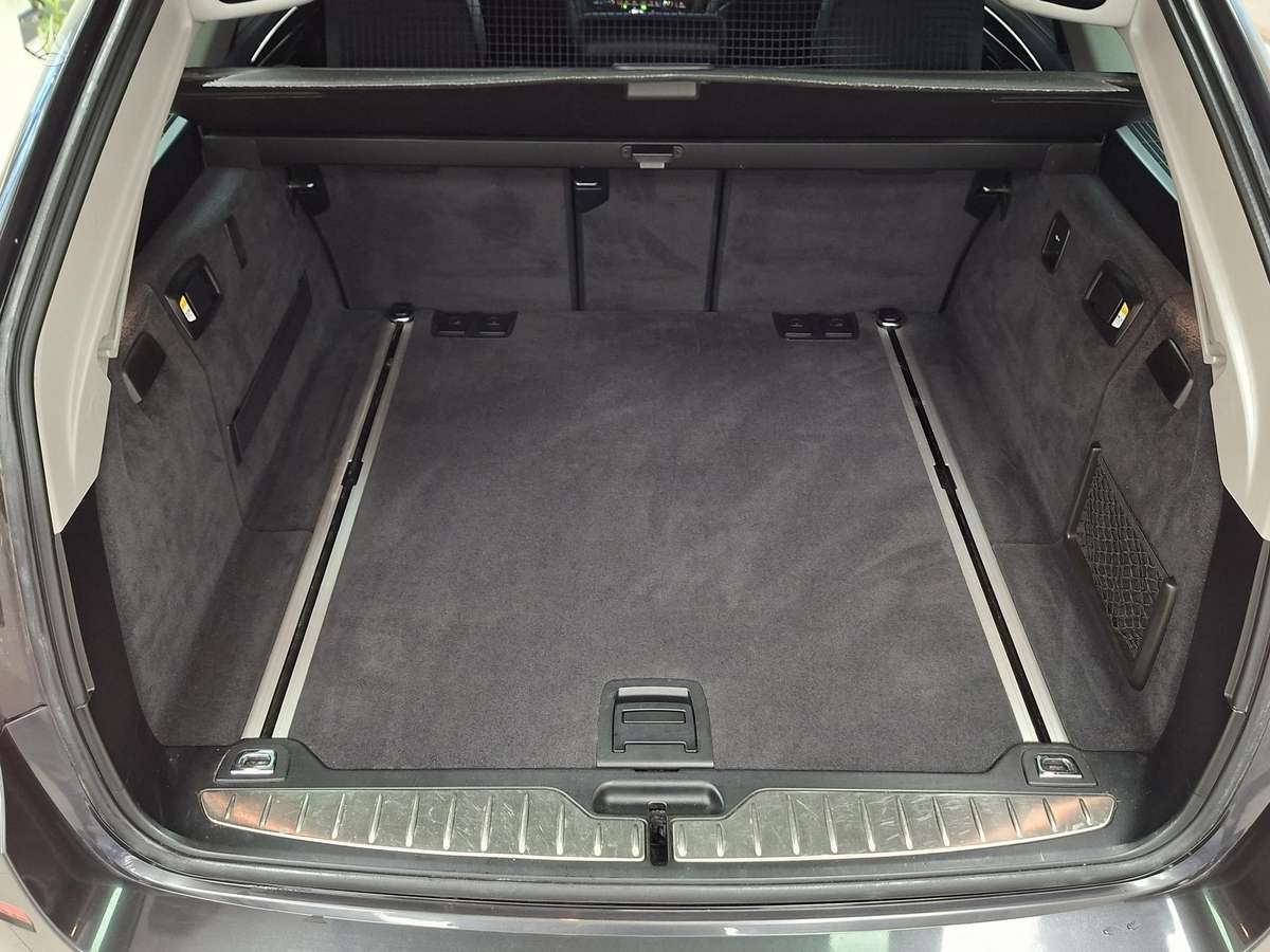 BMW 530, 3.0 l., wagon
