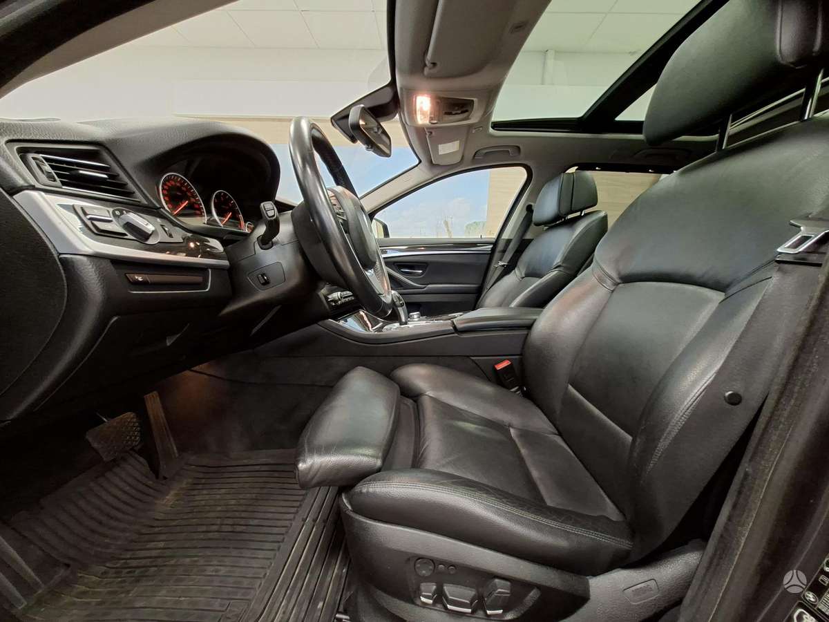 BMW 530, 3.0 l., wagon