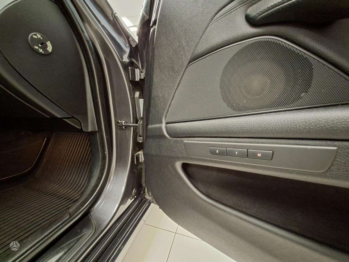 BMW 530, 3.0 l., wagon