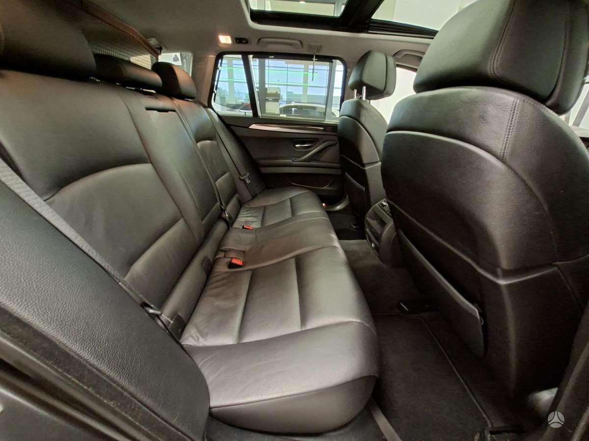 BMW 530, 3.0 l., wagon
