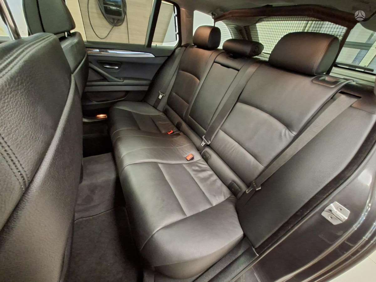 BMW 530, 3.0 l., wagon