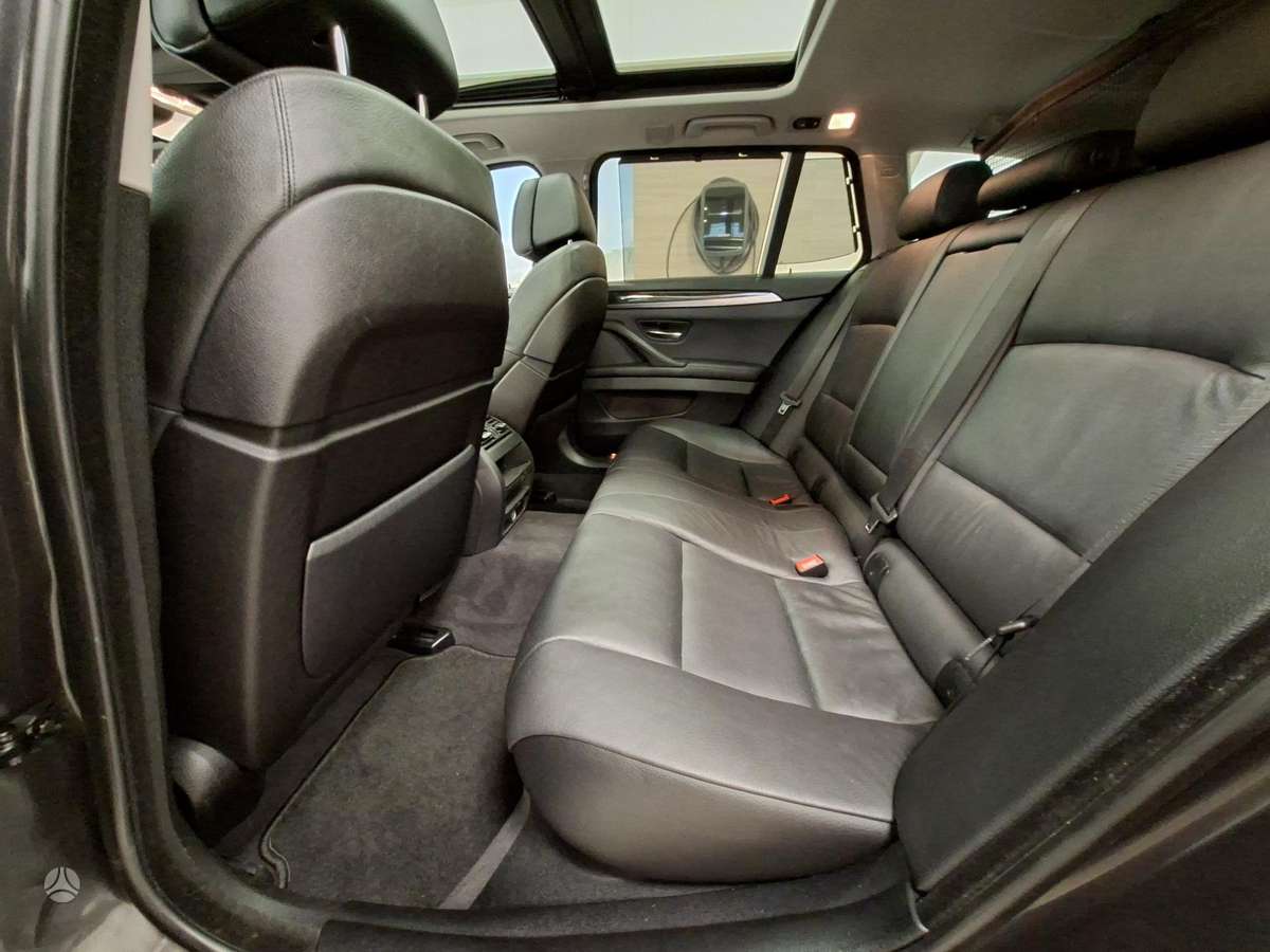 BMW 530, 3.0 l., wagon