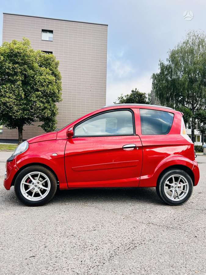 Microcar Mgo, 0.5 l., Хэтчбек