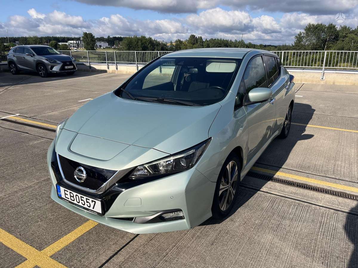Nissan Leaf, sedanas