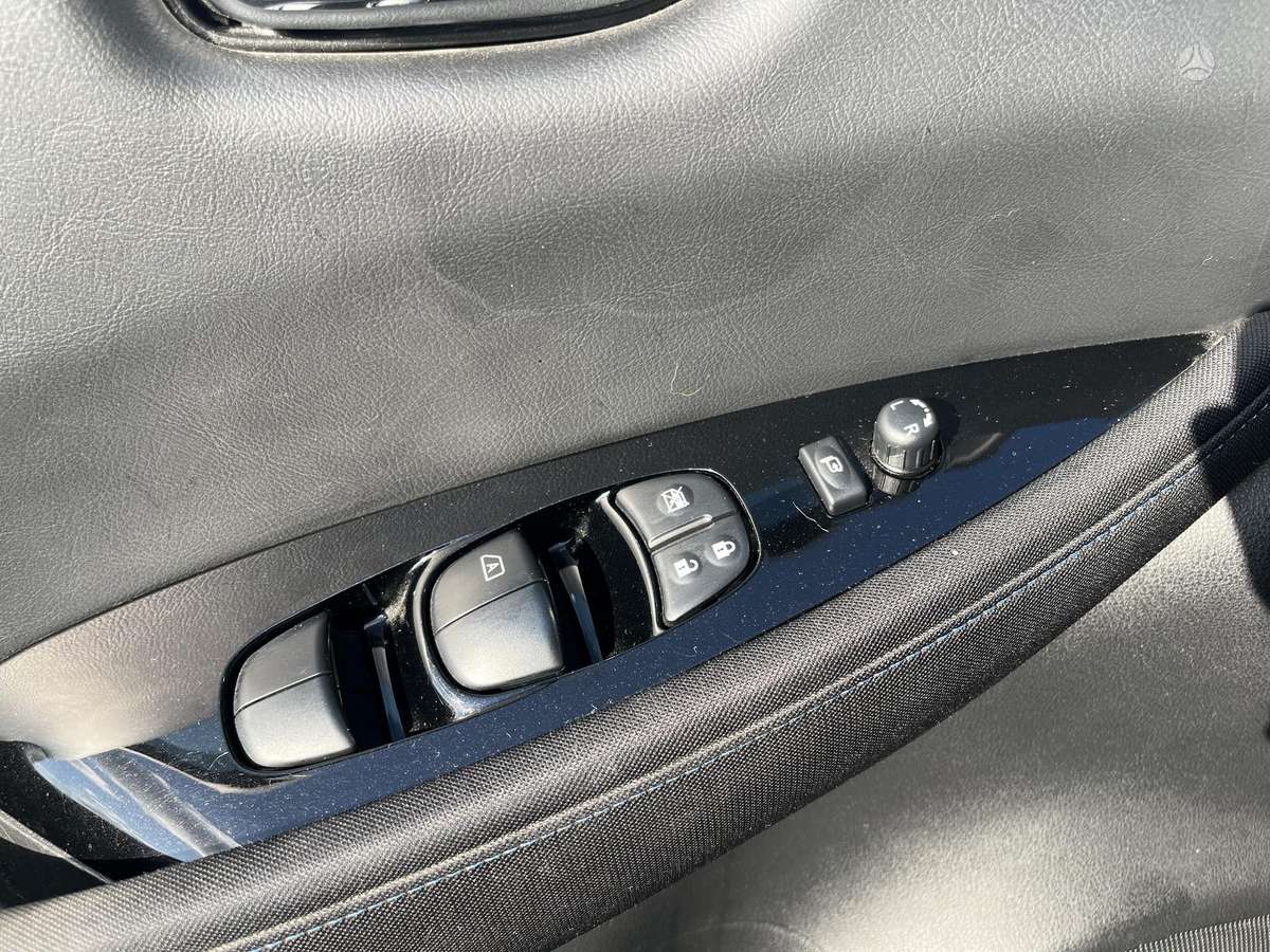 Nissan Leaf, sedanas