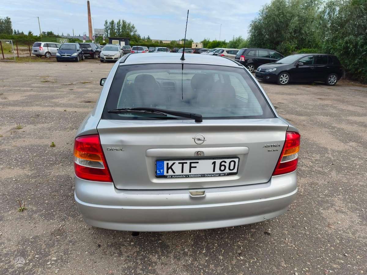 Opel Astra, 1.6 l., hatchback