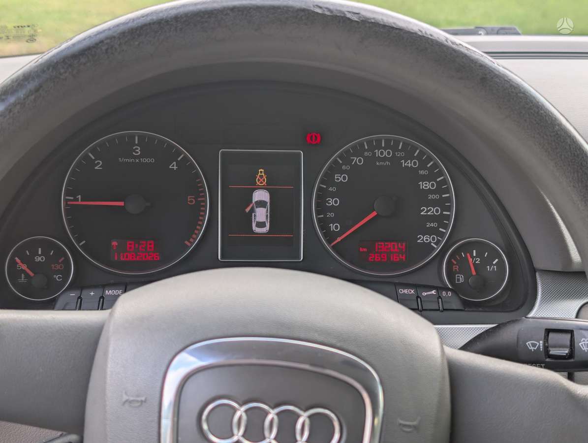 Audi A4, 2.0 l., Седан