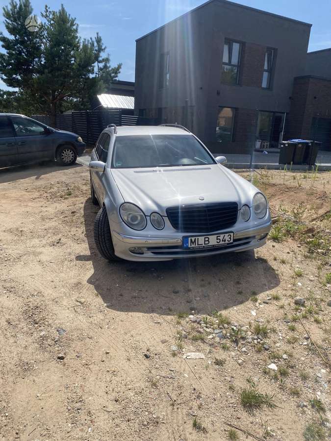 Mercedes-Benz E320, Универсал