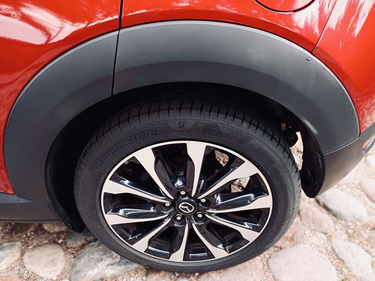 Mazda CX-3, 1.5 l., off-road / crossover