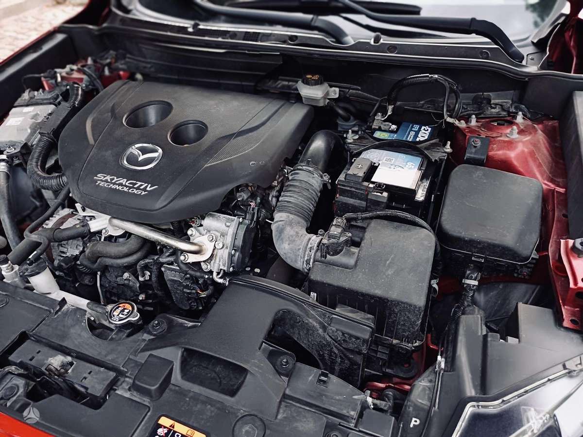 Mazda CX-3, 1.5 l., off-road / crossover