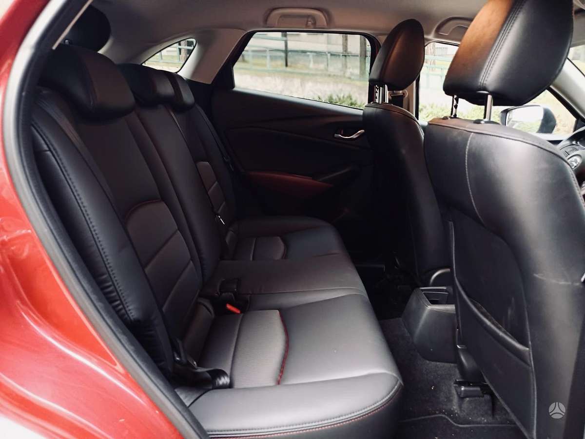 Mazda CX-3, 1.5 l., off-road / crossover