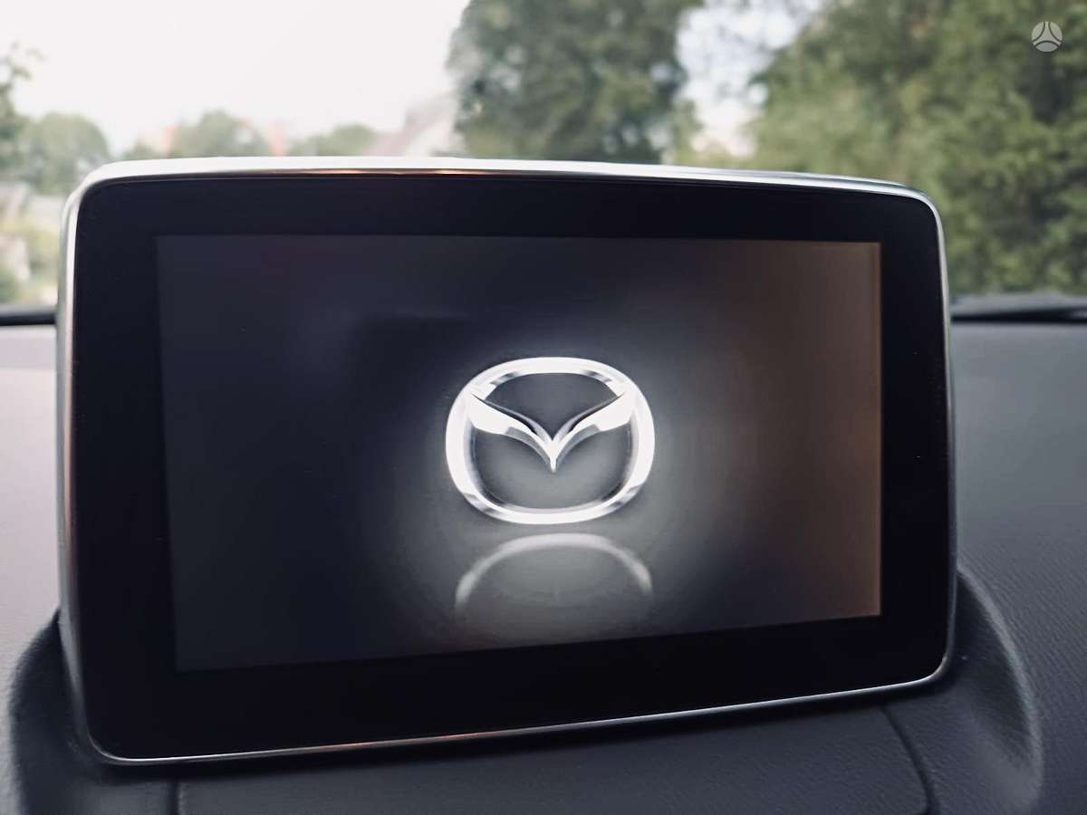 Mazda CX-3, 1.5 l., off-road / crossover