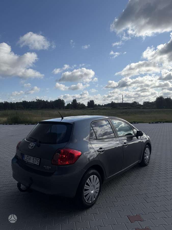 Toyota Auris - 4