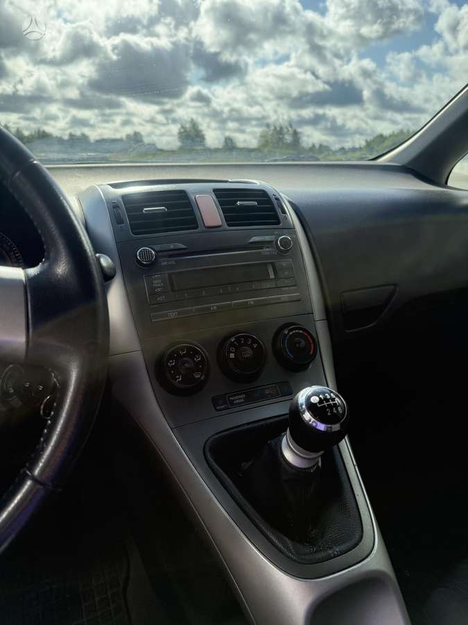 Toyota Auris - 10