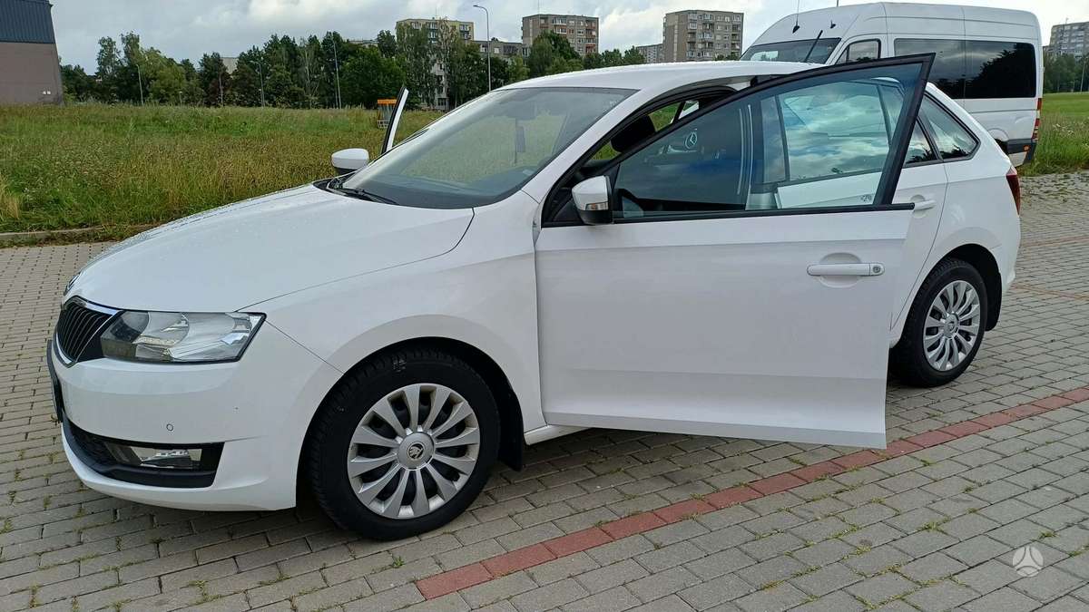 Skoda Rapid, 1.0 l., Хэтчбек