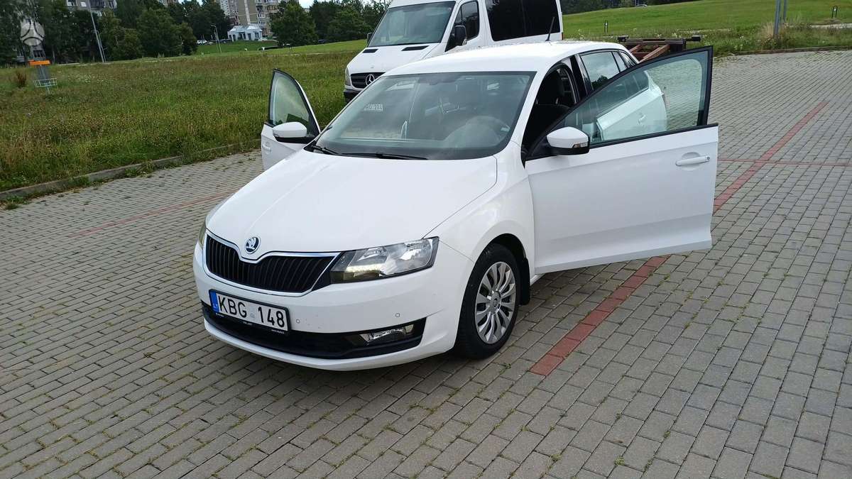 Skoda Rapid, 1.0 l., Хэтчбек