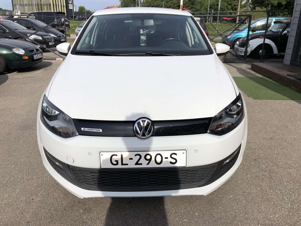 Volkswagen Polo - 2
