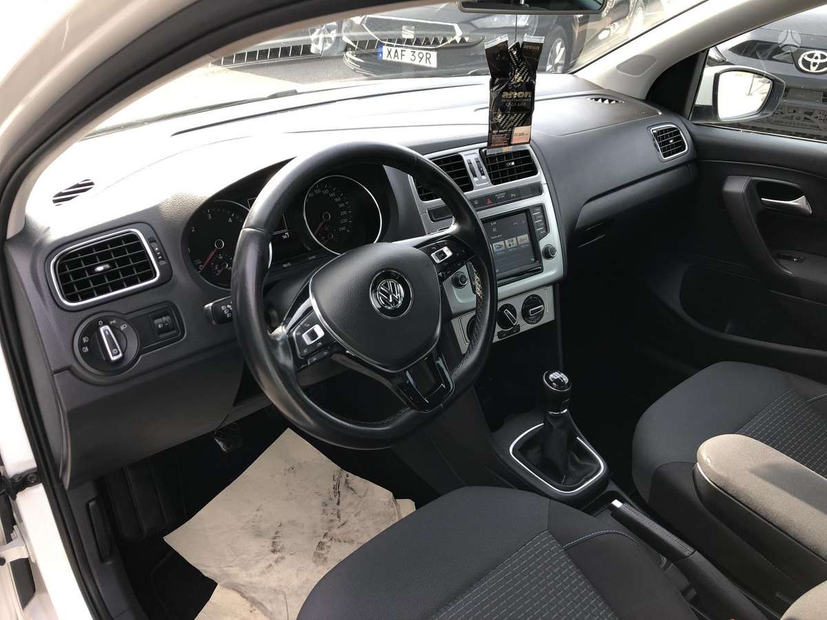 Volkswagen Polo - 9