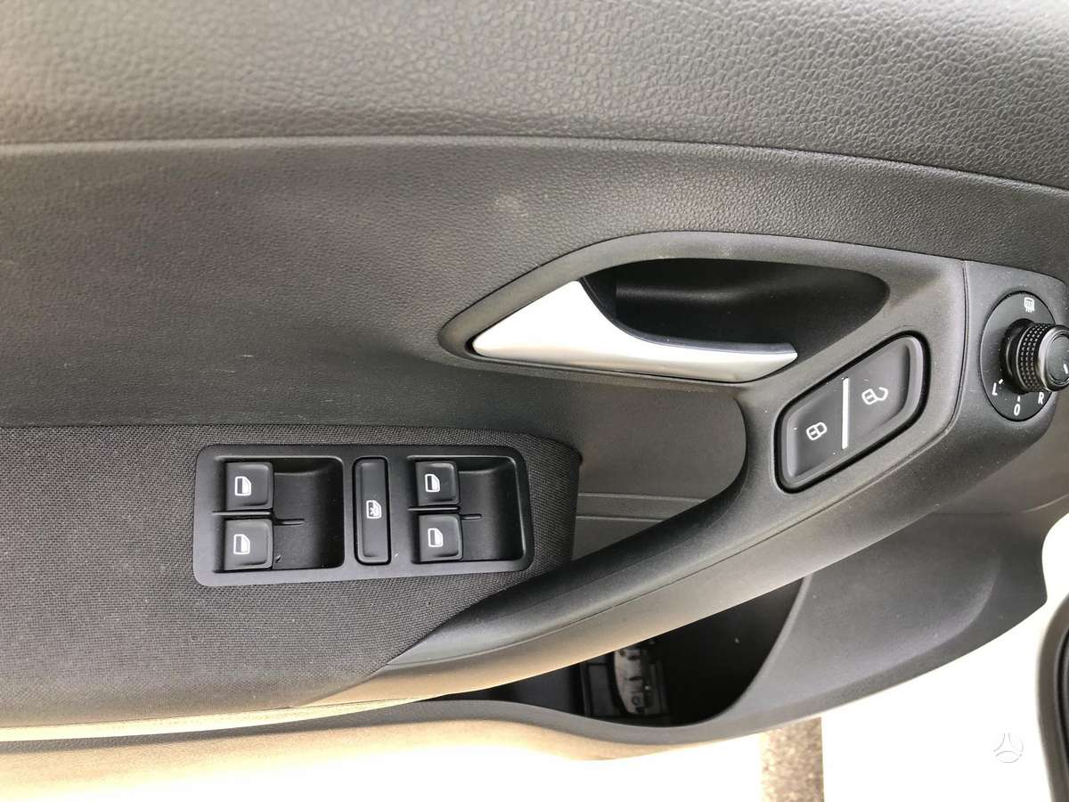 Volkswagen Polo - 10